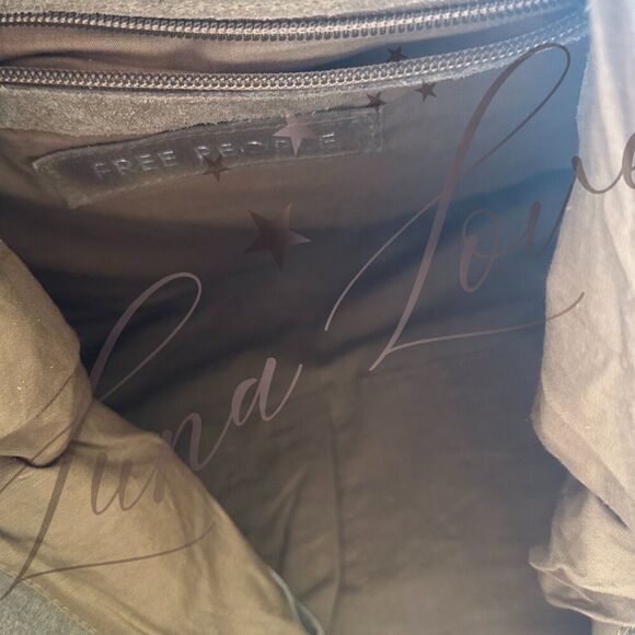 FREE PEOPLE Bobbi Slouch Suede Tote In Sand NWT - Picture 6 of 8